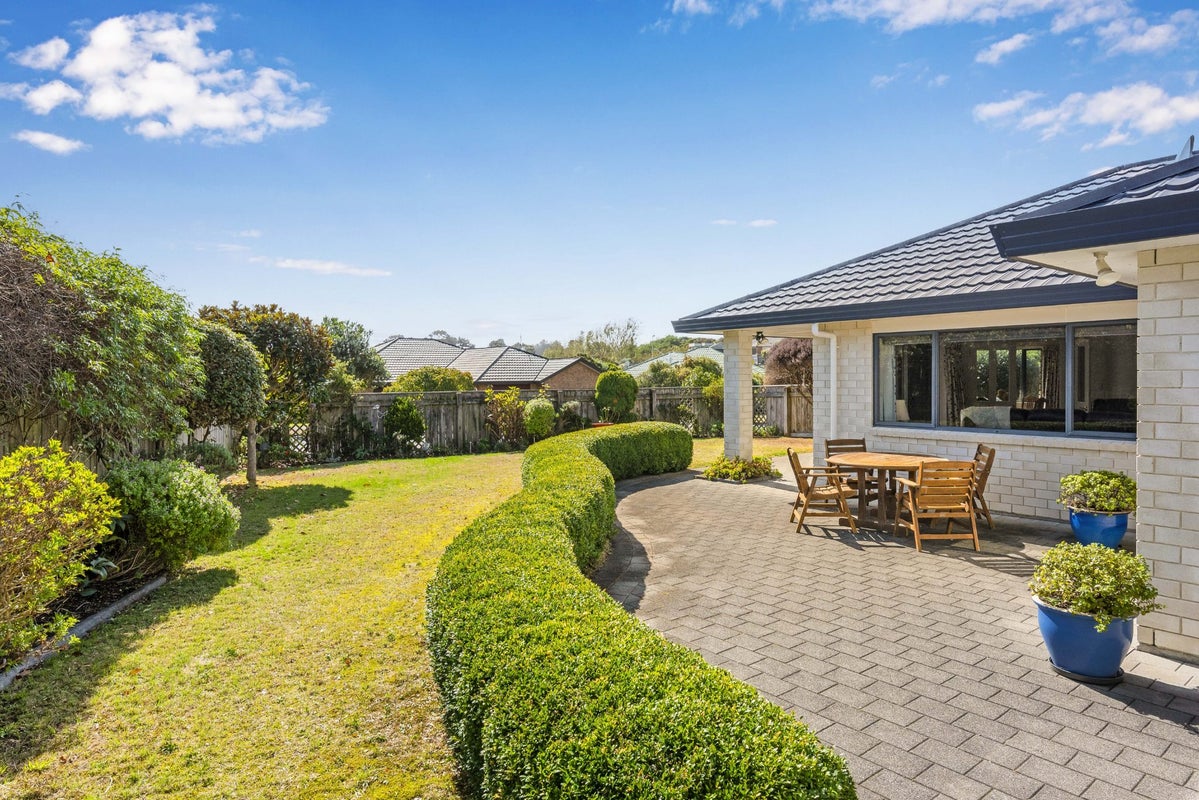 52 Lorna Irene Drive, Raumati South, Paraparaumu - Carousel 1