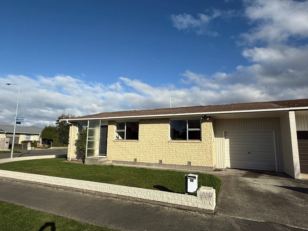 1/6 Arran Crescent, Woolston, Christchurch - Carousel 1