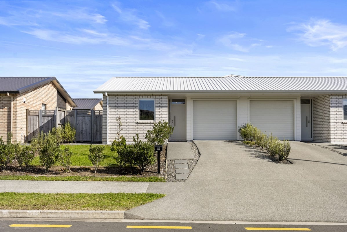 14B Marine Garden Crescent, Beachlands, Auckland - Carousel 2