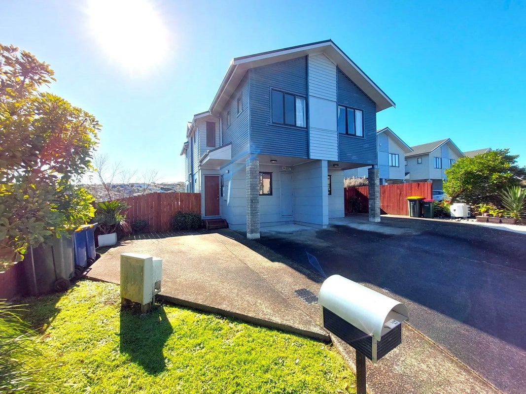 2326/10 John Jennings Drive, Oteha, Auckland - Carousel 1