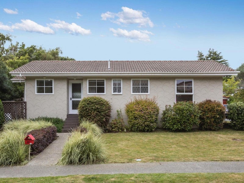 31 Latitude close, Whitby, Porirua - Carousel 1