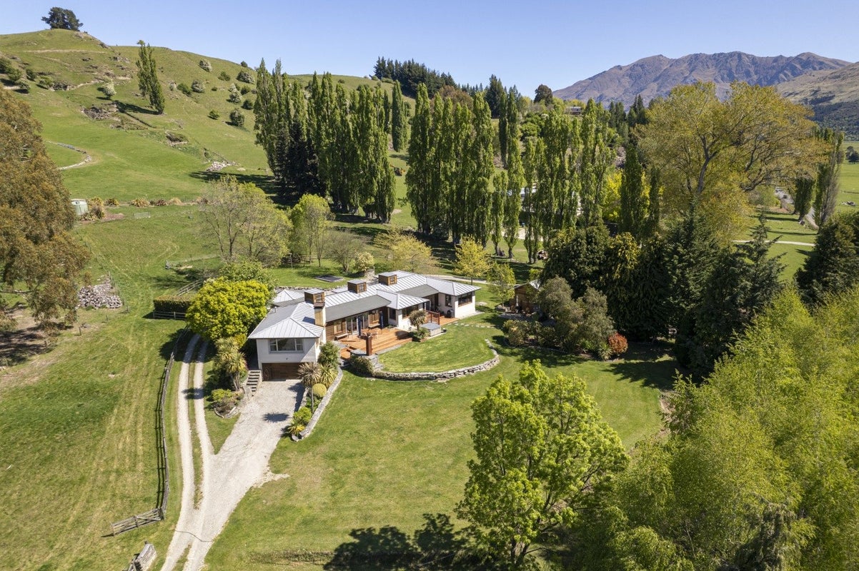 448 Malaghans Road, Dalefield, Queenstown - Carousel 18