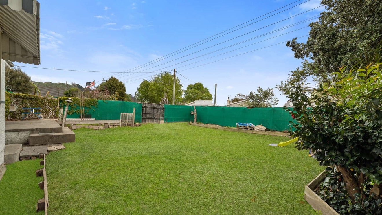 17 De Lautour Road, Kaiti, Gisborne - Carousel 2