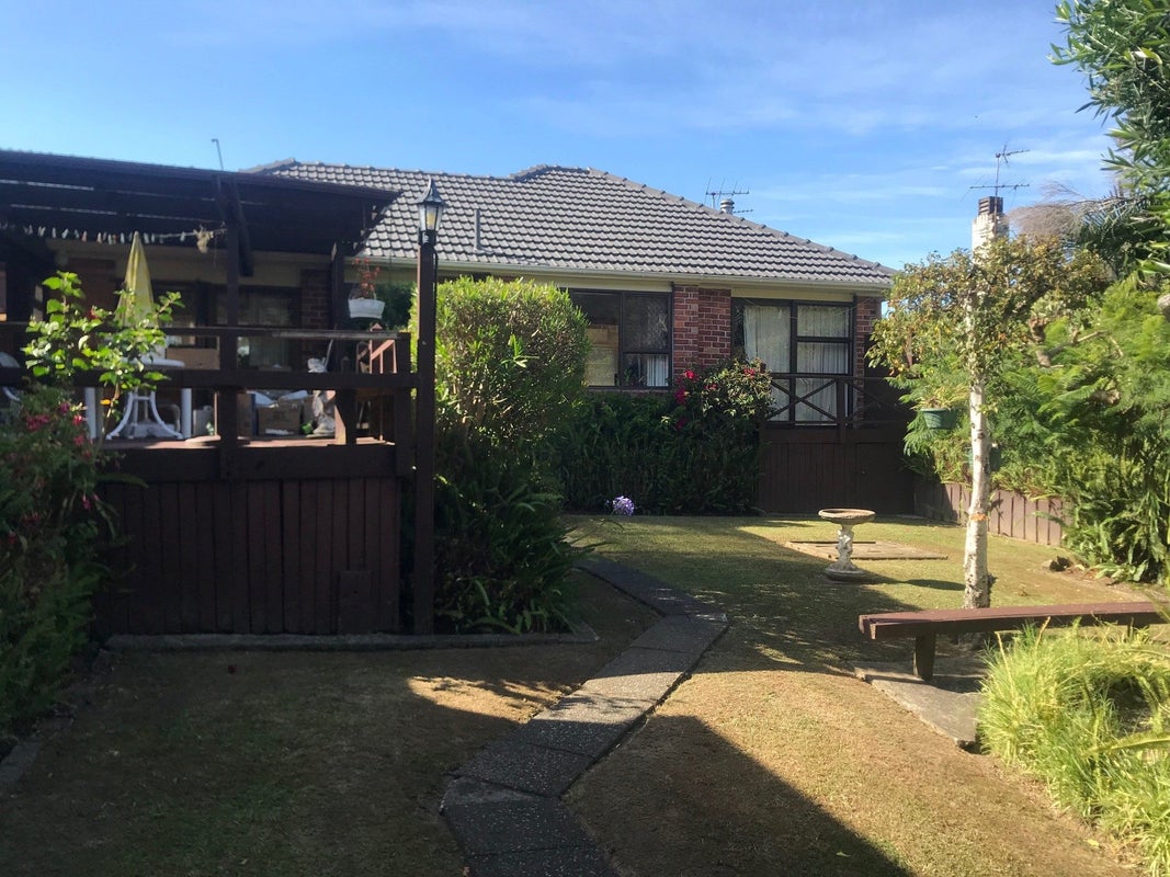 223 St Heliers Road, ST HELIERS, AUCKLAND - Carousel 1