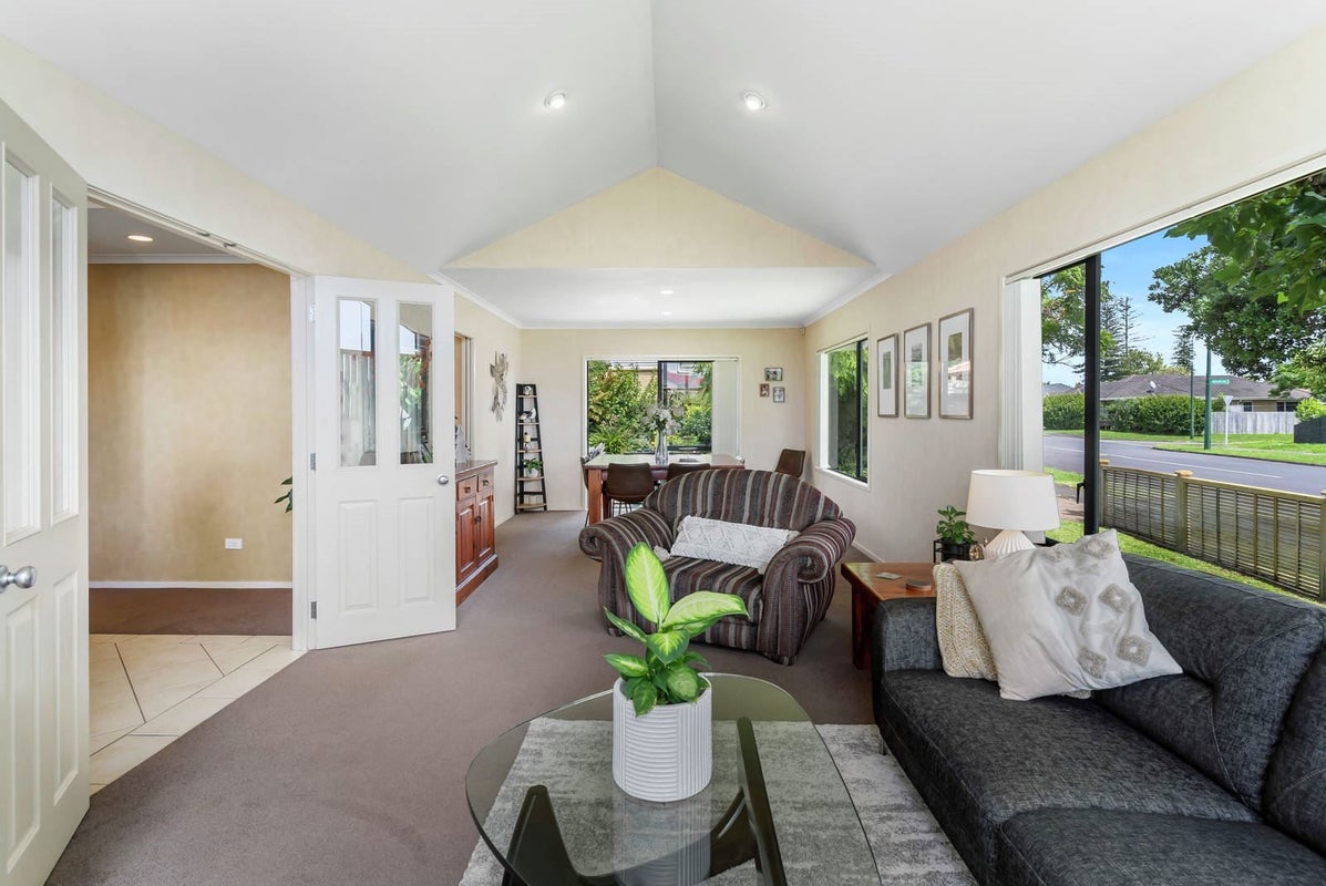 1 Ballybay Road, East Tamaki, Auckland - Carousel 2