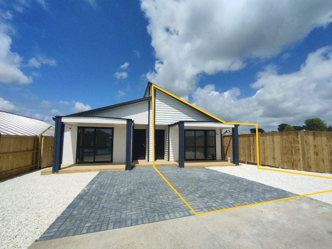 6B Enchantment Lane, Karaka, Papakura - Carousel 1