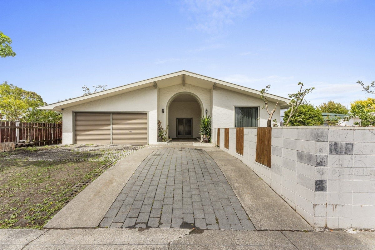 247 Vogel Street, Roslyn, Palmerston North - Carousel 1