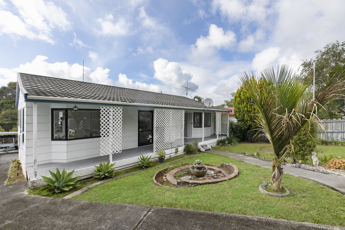 23 Shadon Place, Stanmore Bay, Whangaparaoa - Carousel 1