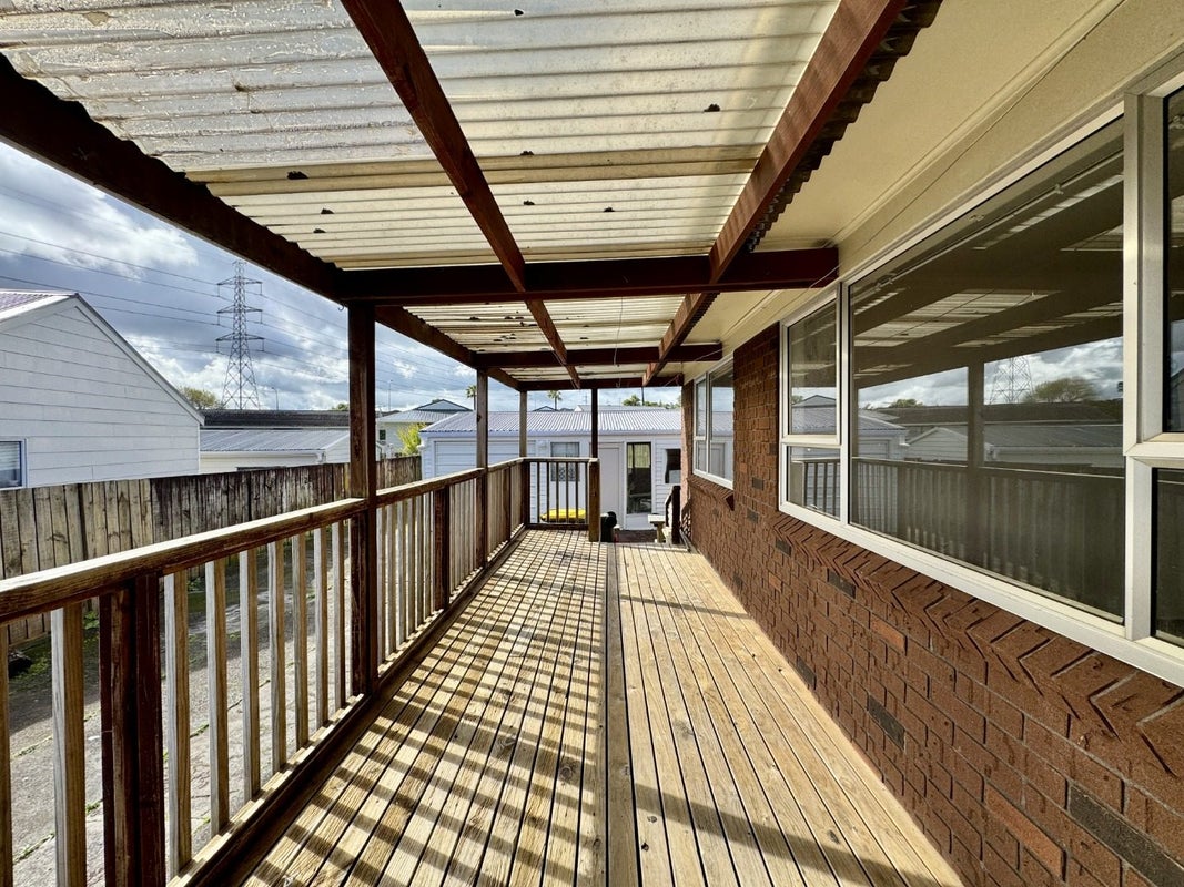 68 Zelda Avenue, Clover Park, Auckland - Carousel 2