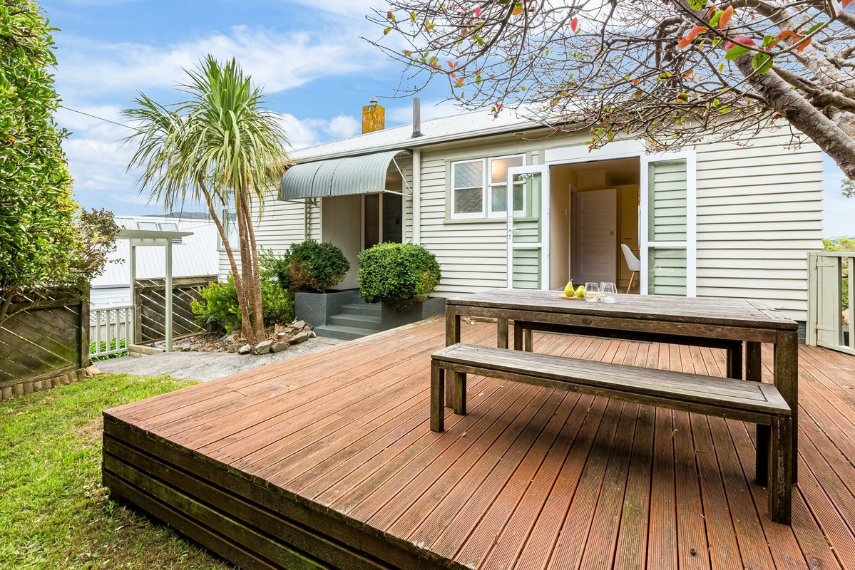 15 Punjab Street, Khandallah, Wellington - Carousel 2