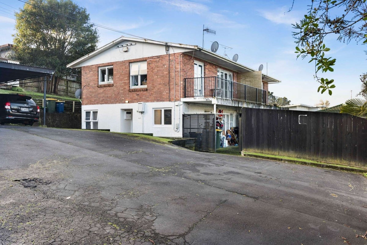 1/23A Tomo Street, New Lynn, Auckland - Carousel 1