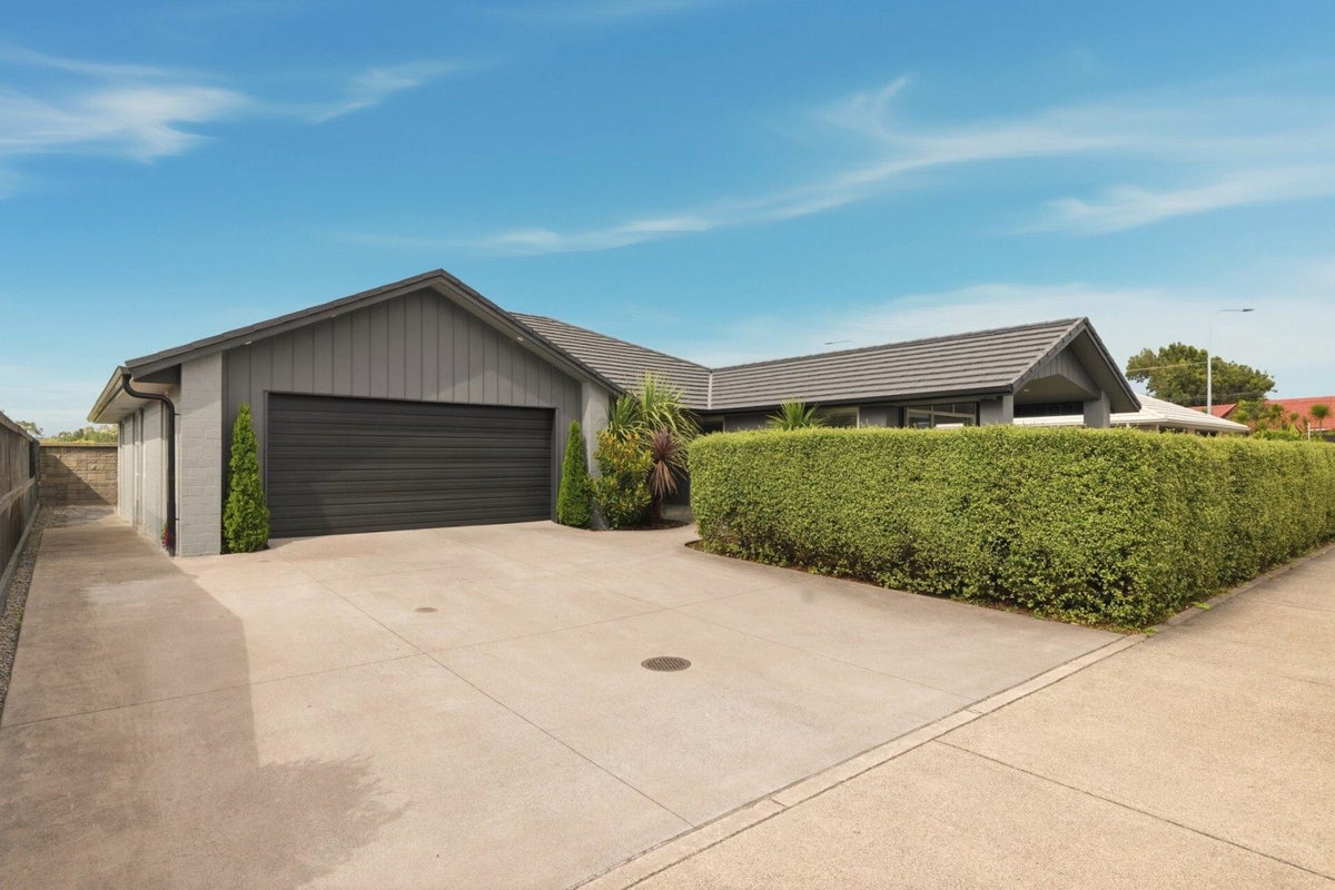 17 Goodwin Crescent, Pyes Pa, Tauranga - Carousel 24