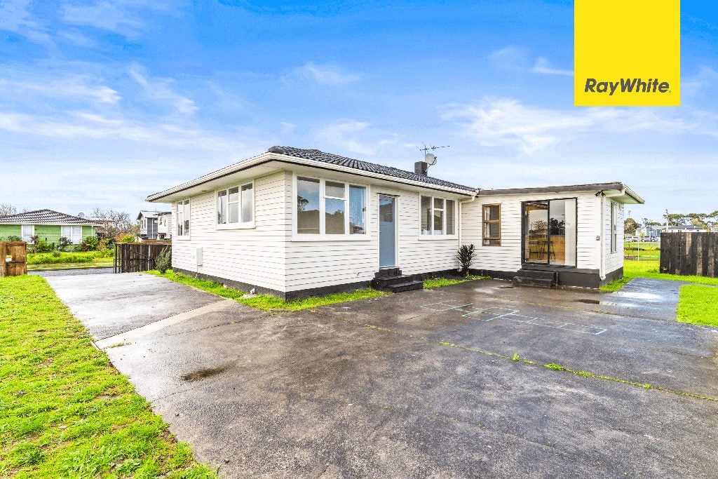15 Mayflower  Close, Manukau, Manukau City, Auckland - Carousel 1