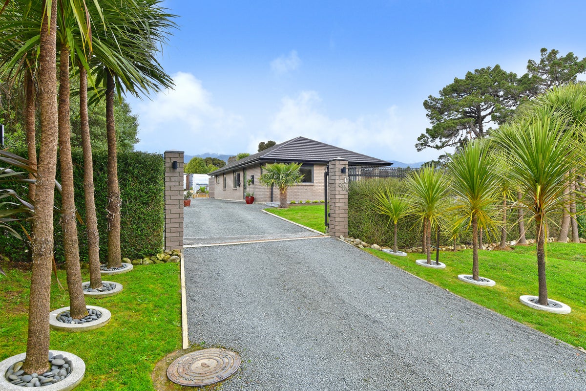 30A Sunstone Crescent, Brown Owl, Upper Hutt - Carousel 35