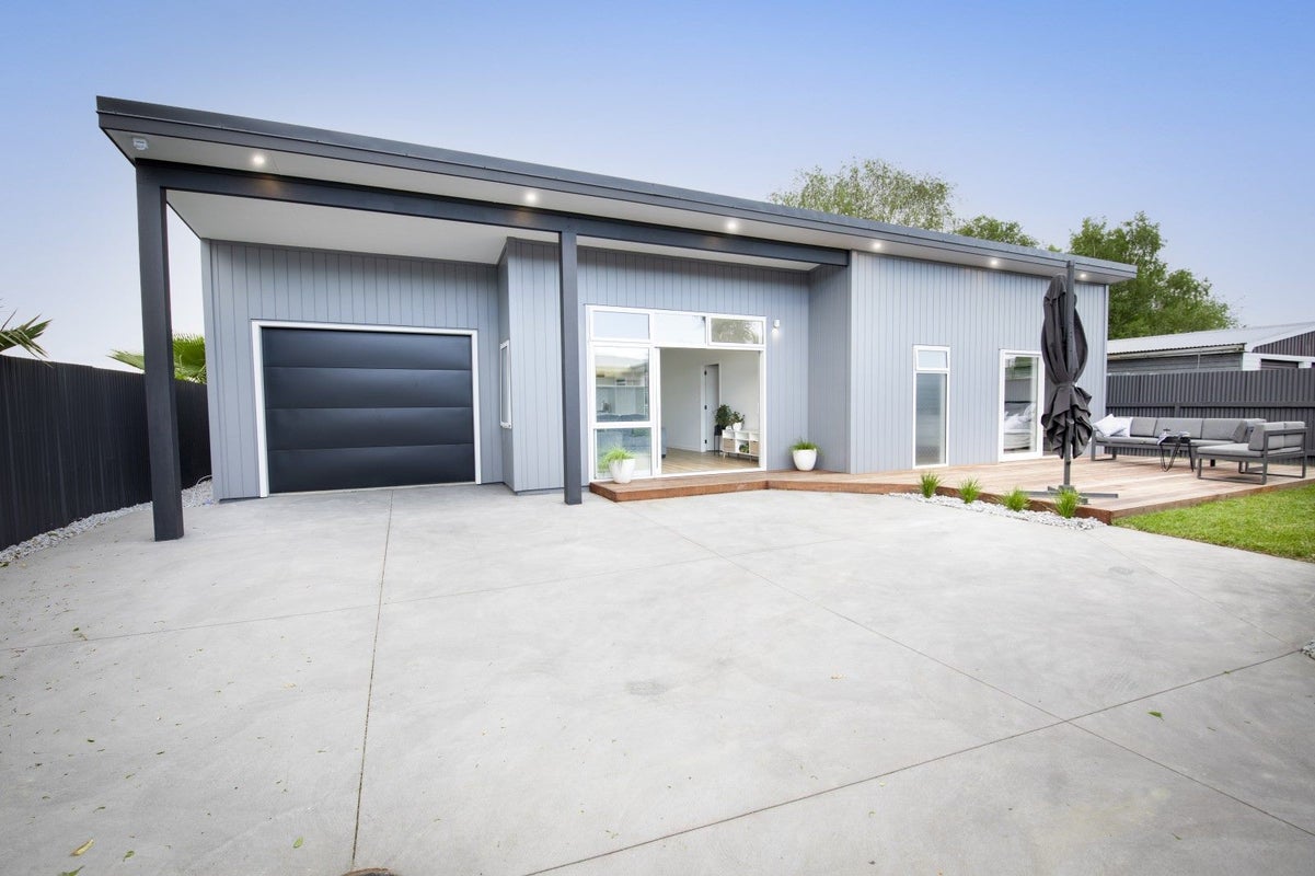 18A Murphy Road, Taradale, Napier - Carousel 1