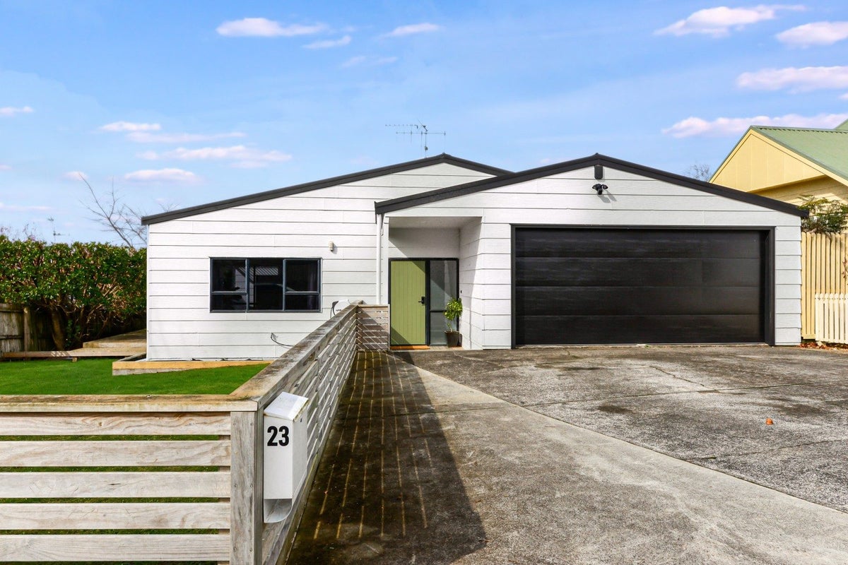23 Bartholomew Drive, Nawton, Hamilton - Carousel 2