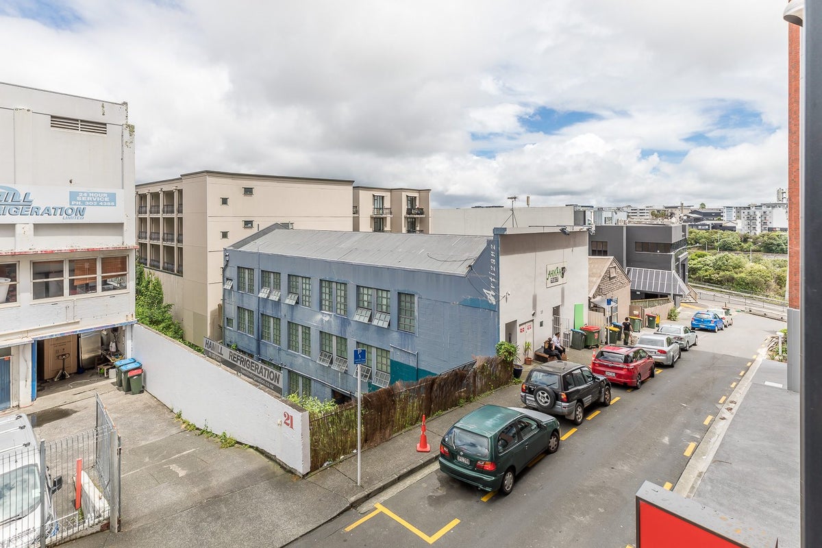 211/59 France Street South, Newton, Auckland - Carousel 2