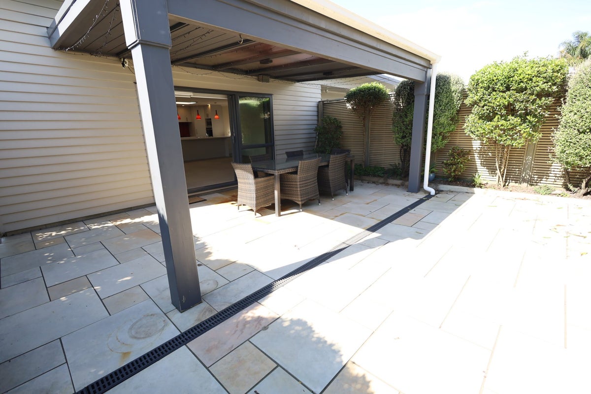 6 Roderick Street, Otumoetai, Tauranga - Carousel 2