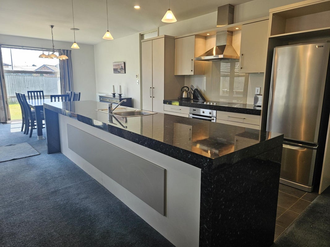 15 Foresters Crescent, Parklands, Christchurch - Carousel 2