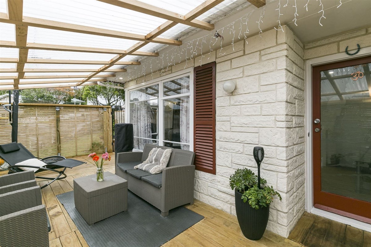 30 Batchelor Street, Newlands, Wellington - Carousel 2