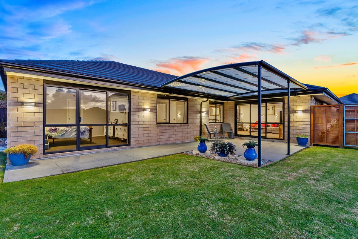1 Mirabell Place, Patumahoe, Pukekohe - Carousel 1
