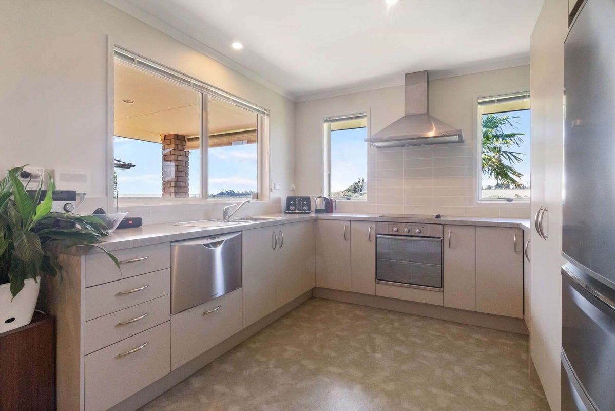 41 Malta Crescent, Katikati, Katikati - Carousel 2