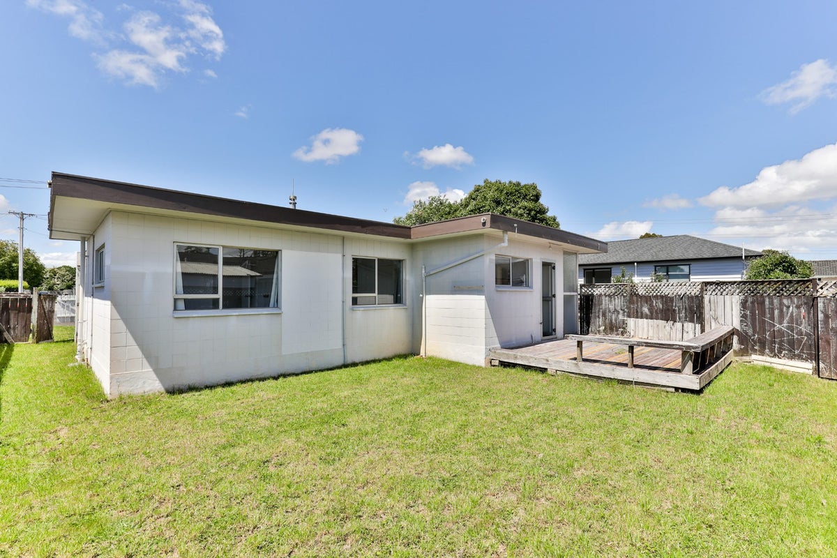 1/42 BERWYN Avenue, Takanini, Auckland - Carousel 2