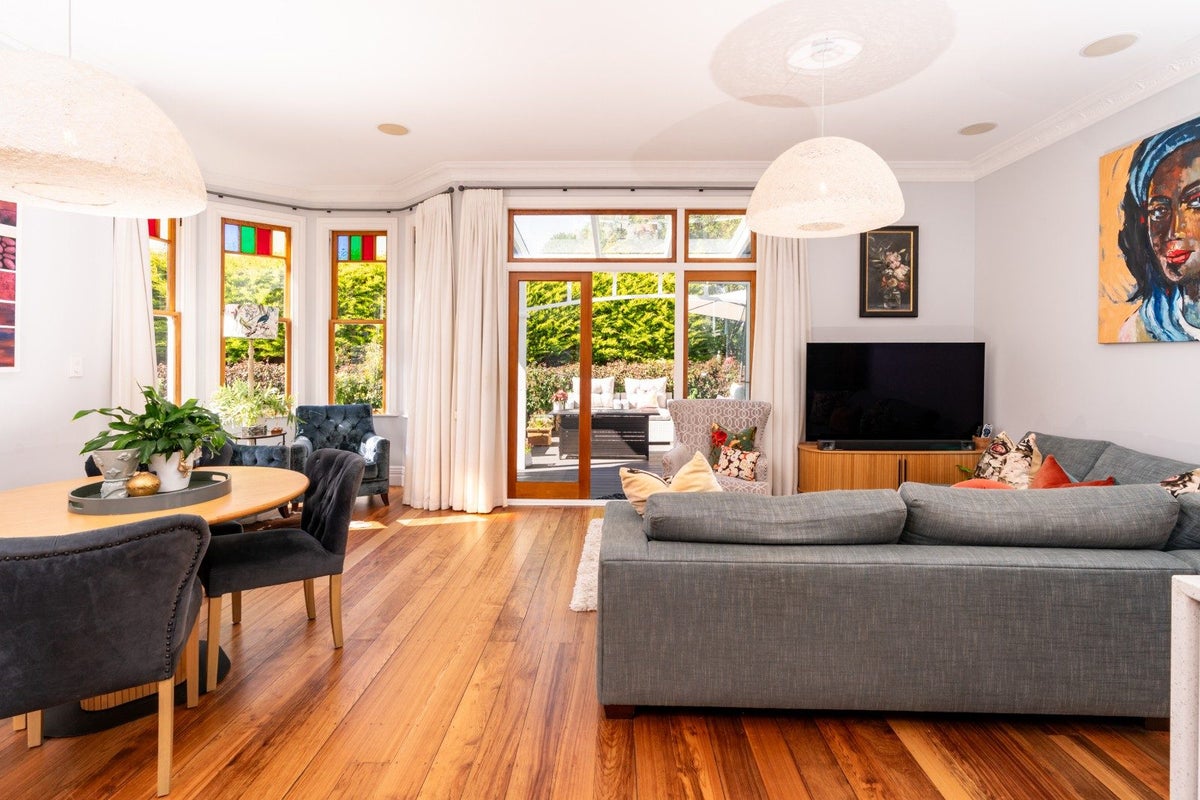 79 Cashmere Avenue, Khandallah, Wellington - Carousel 2
