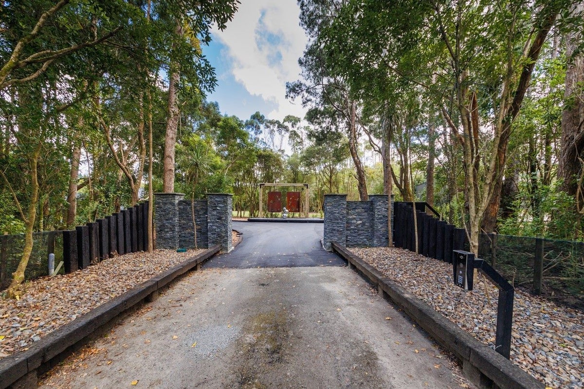 45 Moonshine Valley Road, Aokautere - Carousel 1