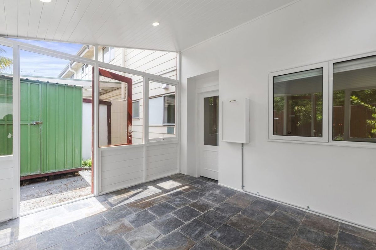 4/1 Almorah Place, Epsom, Auckland - Carousel 14
