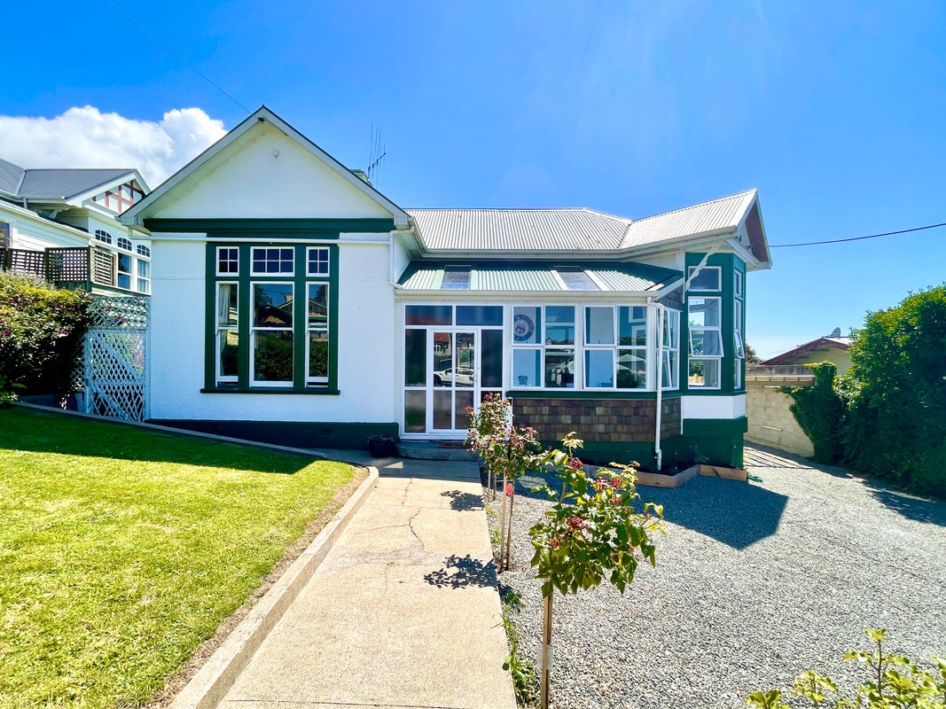 16 Wansbeck Street, South Hill, Oamaru - Carousel 2