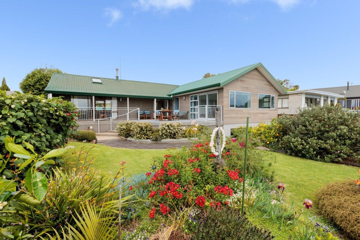 32 Forrester Drive, Welcome Bay, Tauranga - Carousel 1