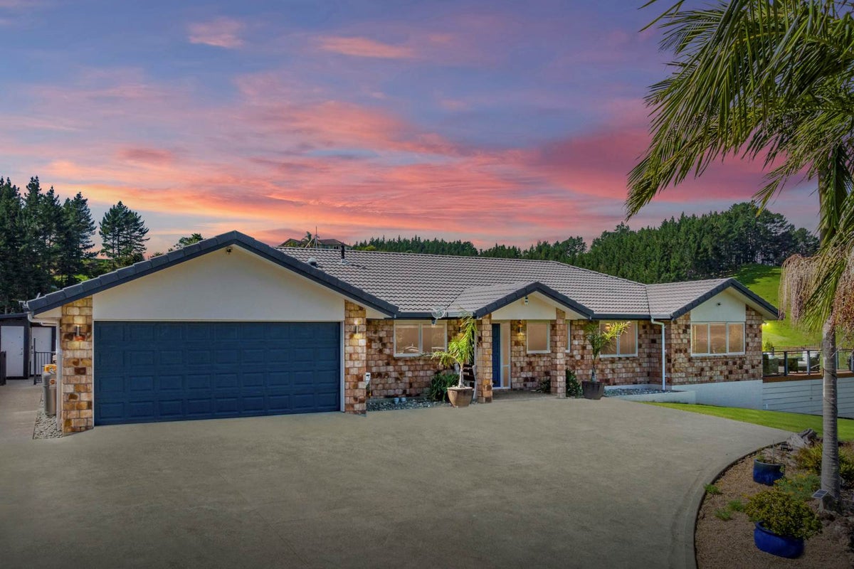 31 Tuiglen Place, Whangarei - Carousel 1