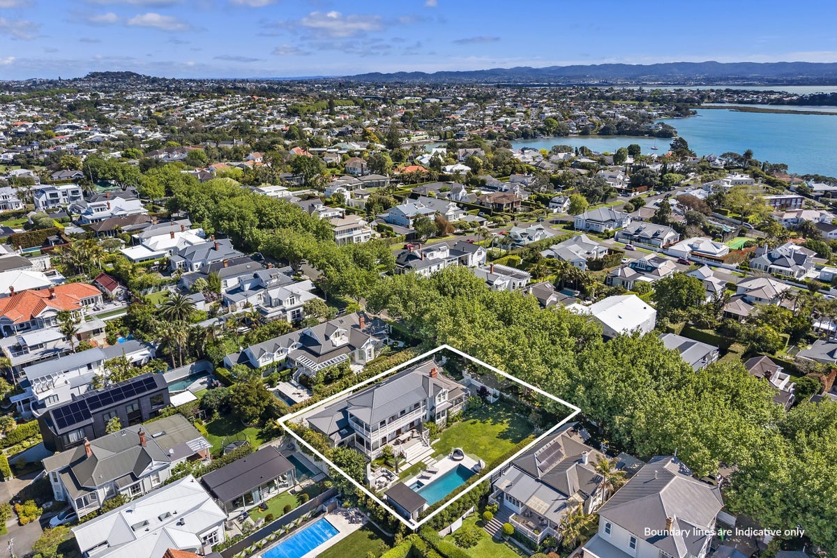 21 Herne Bay Road, Herne Bay, Auckland - Carousel 15
