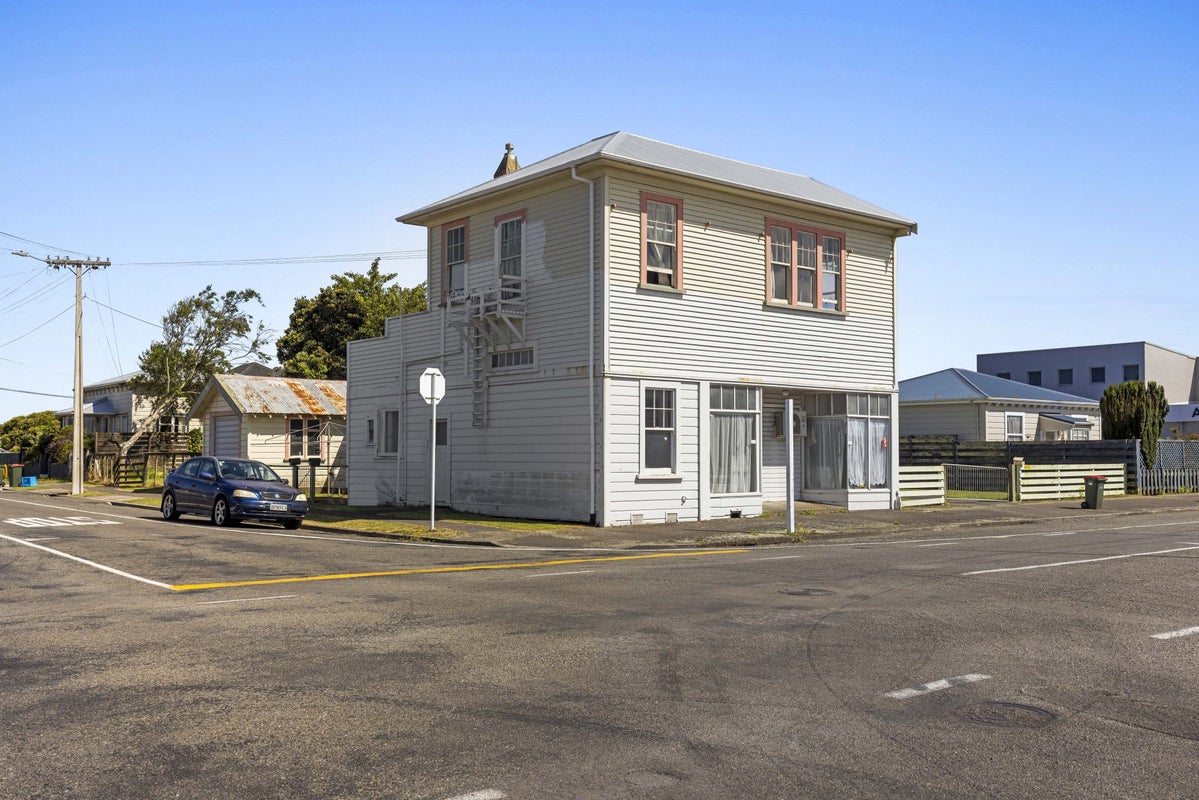 6A Furlong Crescent, Churton Park, Wellington - Carousel 1