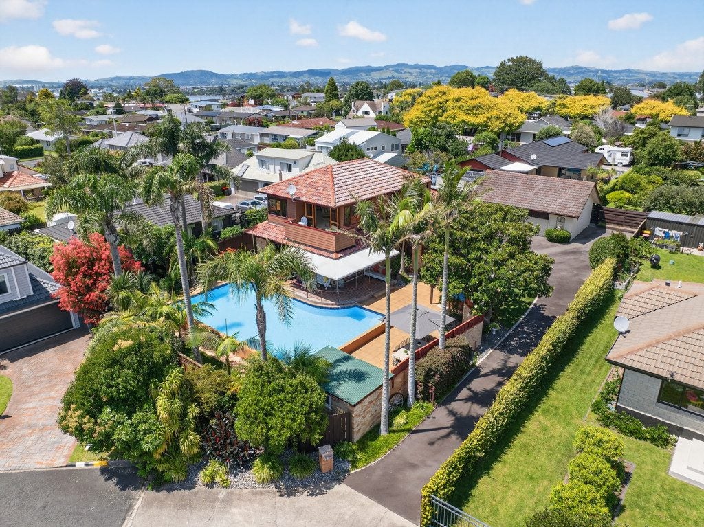 10 Dysart Road, Otumoetai, Tauranga - Carousel 2