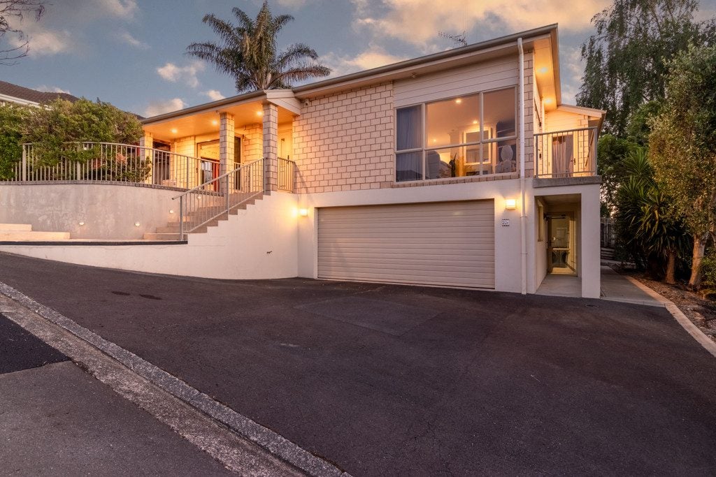 20A Alison Street, Hamilton Lake, Hamilton - Carousel 1