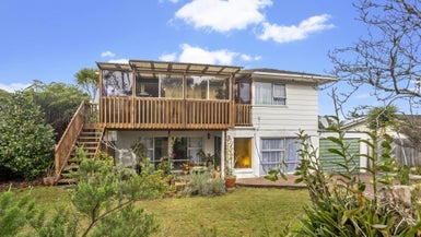 3 Cunliffe Place, Glenfield, Auckland - Carousel 1