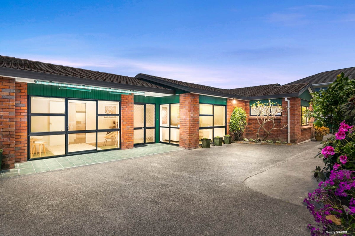 24B Rarangi Road, St Heliers, Auckland - Carousel 1