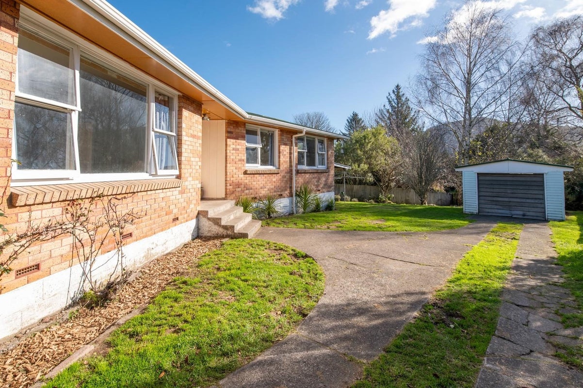 39 Mount View Drive, Mangakakahi, Rotorua - Carousel 1