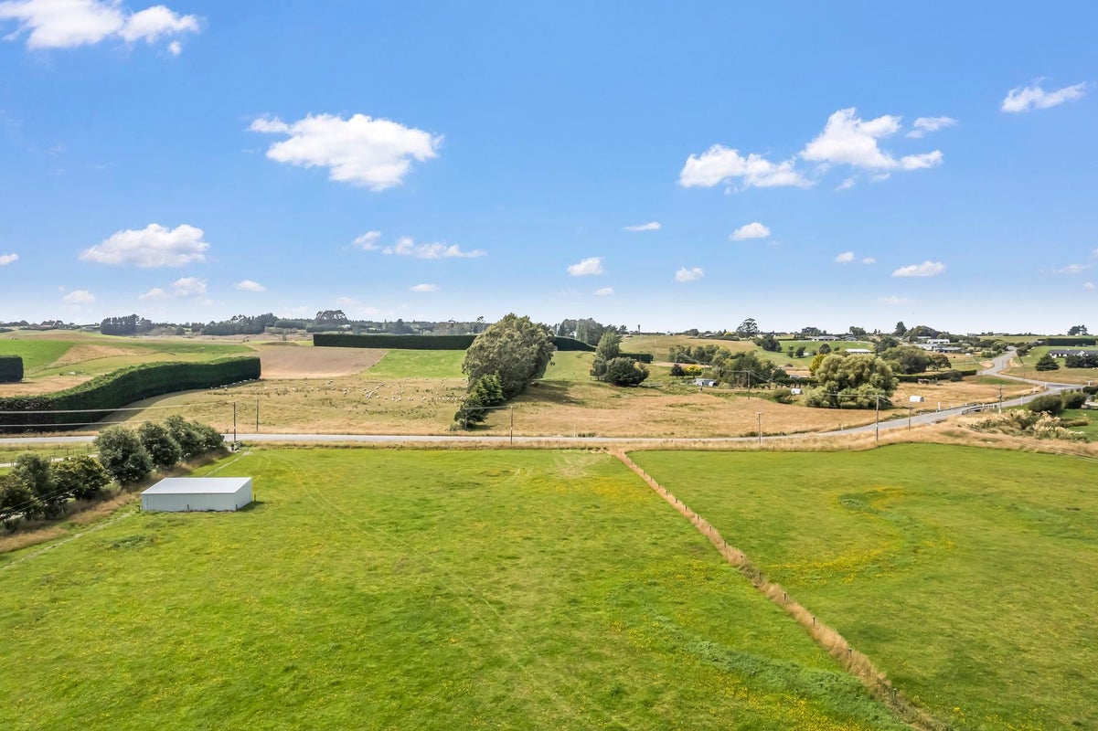 33B Devils Bridge Road, Weston, Oamaru - Carousel 2