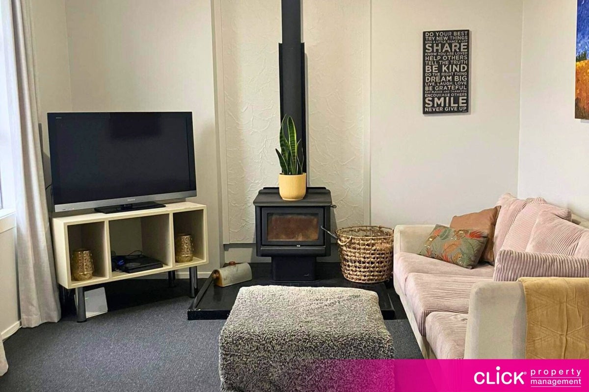 15 Teignmouth Street, Abbotsford, Dunedin - Carousel 2