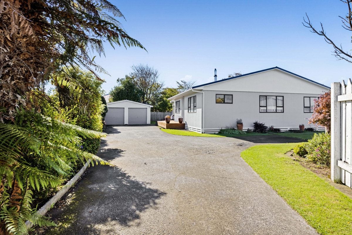 18 Manuka Place, Hawera - Carousel 1