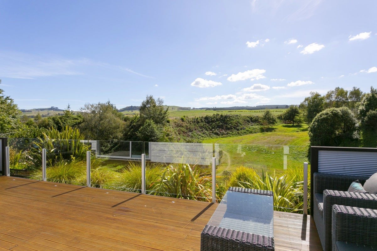 122 Lakewood Drive, Nukuhau, Taupo - Carousel 1