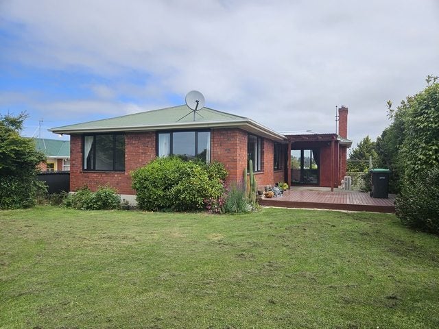 53 Matai Crescent, Highfield, Timaru - Carousel 1