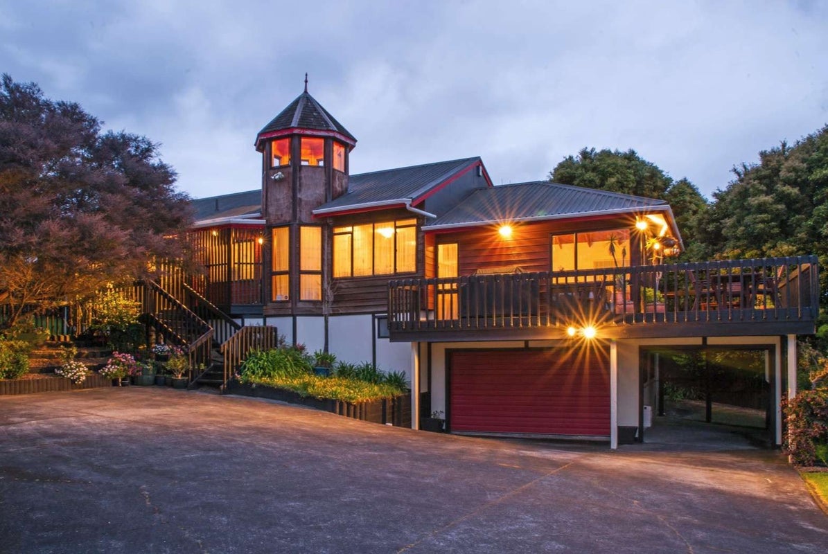 15 Rakaia Rise, Clover Park, Auckland - Carousel 1