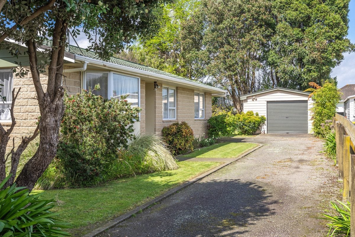31 Raukawa Street, Otaki, Kapiti Coast, Wellington - Carousel 1