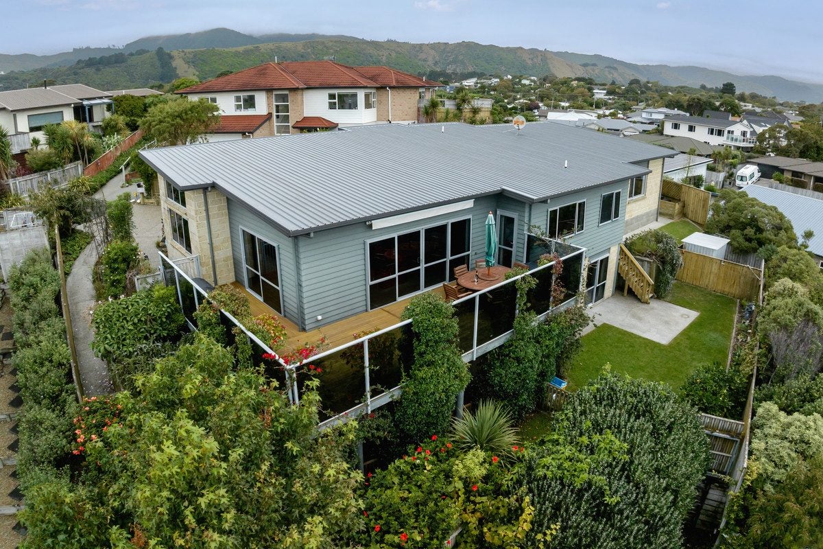 11 Beckett Lane, Raumati Beach, Paraparaumu - Carousel 2