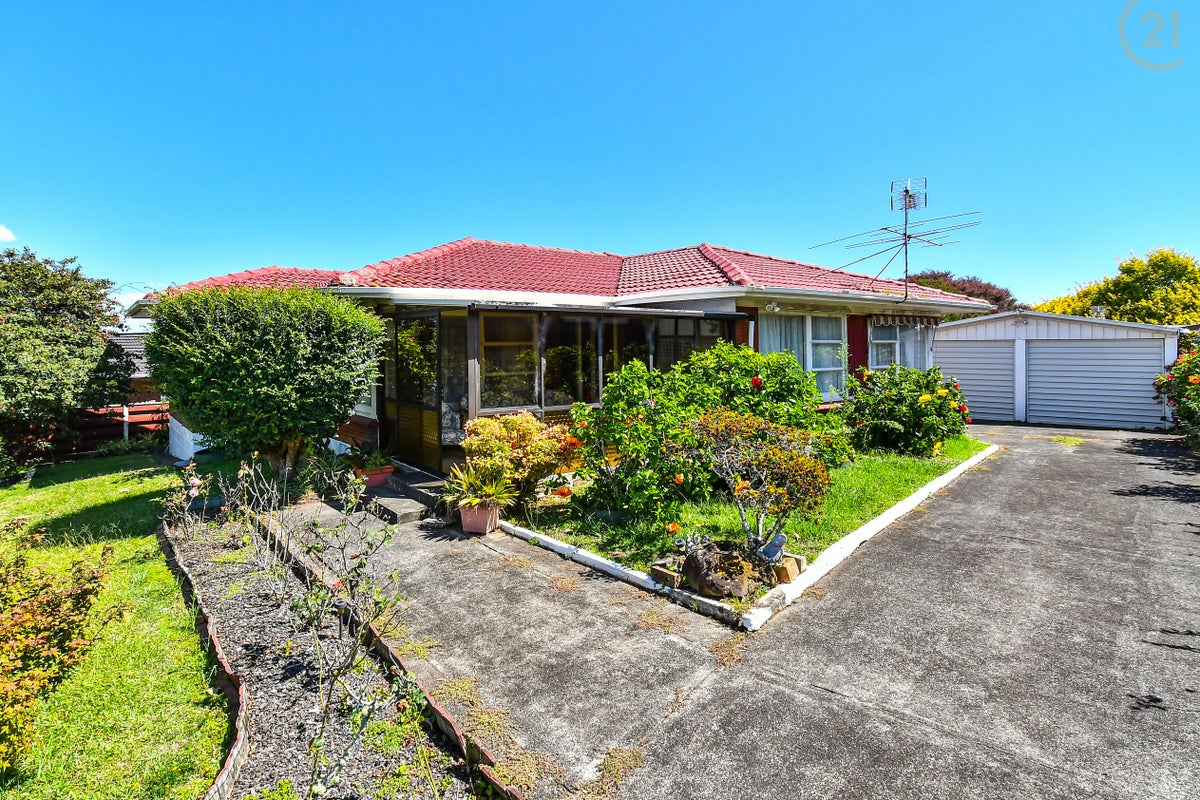 23 Walworth Avenue, Pakuranga Heights, Auckland - Carousel 2