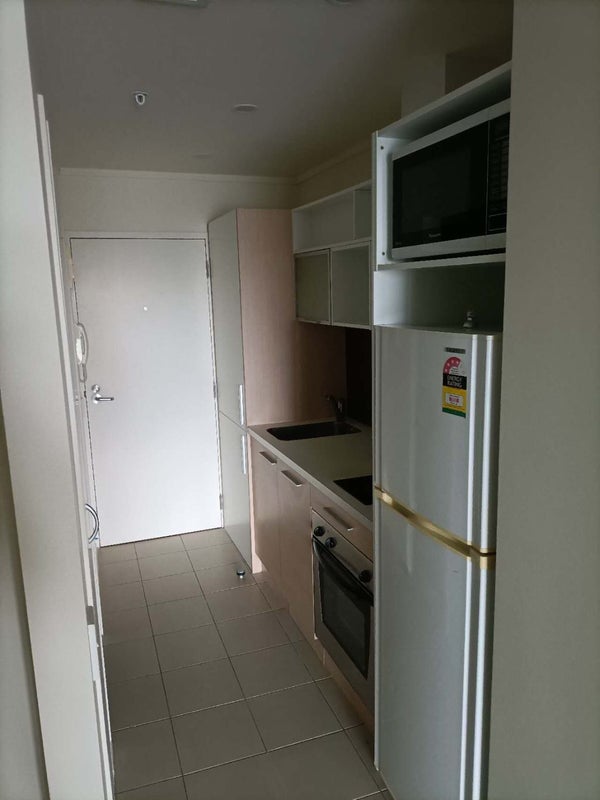 4N/16 Burton Street, Grafton, Auckland - Carousel 4